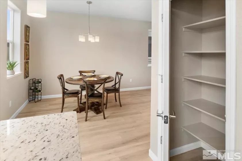 1176 Arrastra, Reno, Nevada 89512, 3 Bedrooms Bedrooms, ,3 BathroomsBathrooms,Residential,Residential,Arrastra,250006223