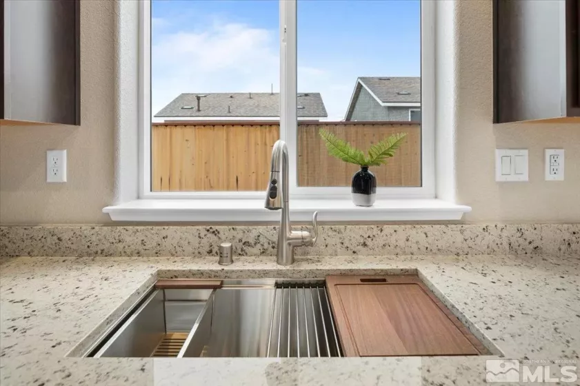 1176 Arrastra, Reno, Nevada 89512, 3 Bedrooms Bedrooms, ,3 BathroomsBathrooms,Residential,Residential,Arrastra,250006223