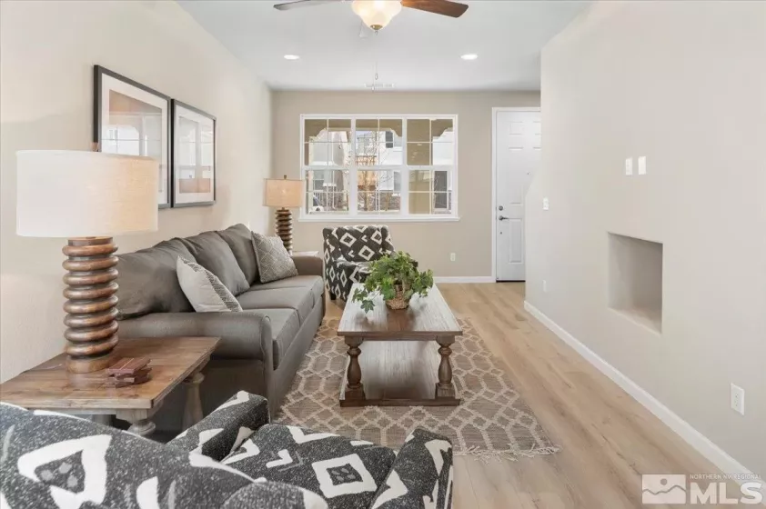 1176 Arrastra, Reno, Nevada 89512, 3 Bedrooms Bedrooms, ,3 BathroomsBathrooms,Residential,Residential,Arrastra,250006223
