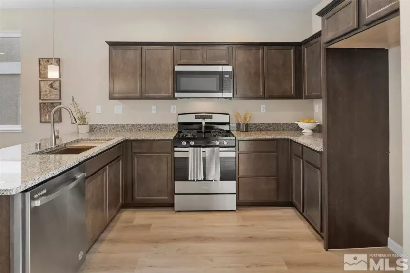 1175 Arrastra, Reno, Nevada 89512, 4 Bedrooms Bedrooms, ,3 BathroomsBathrooms,Residential,Residential,Arrastra,250006220