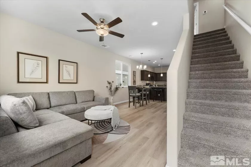 1175 Arrastra, Reno, Nevada 89512, 4 Bedrooms Bedrooms, ,3 BathroomsBathrooms,Residential,Residential,Arrastra,250006220