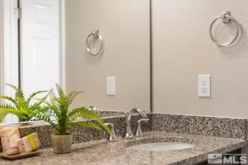1175 Arrastra, Reno, Nevada 89512, 4 Bedrooms Bedrooms, ,3 BathroomsBathrooms,Residential,Residential,Arrastra,250006220