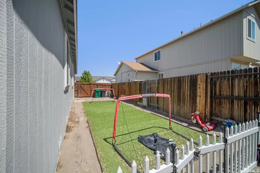 1411 Shadow, Fernley, Nevada 89408, 4 Bedrooms Bedrooms, ,2 BathroomsBathrooms,Residential,Residential,Shadow,250006219