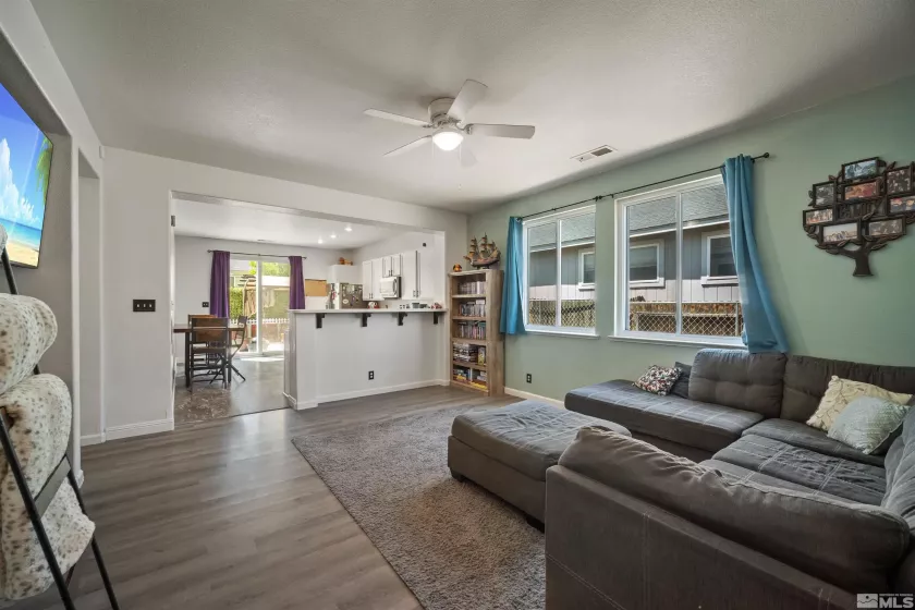 1411 Shadow, Fernley, Nevada 89408, 4 Bedrooms Bedrooms, ,2 BathroomsBathrooms,Residential,Residential,Shadow,250006219