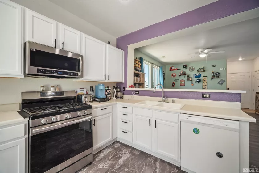 1411 Shadow, Fernley, Nevada 89408, 4 Bedrooms Bedrooms, ,2 BathroomsBathrooms,Residential,Residential,Shadow,250006219