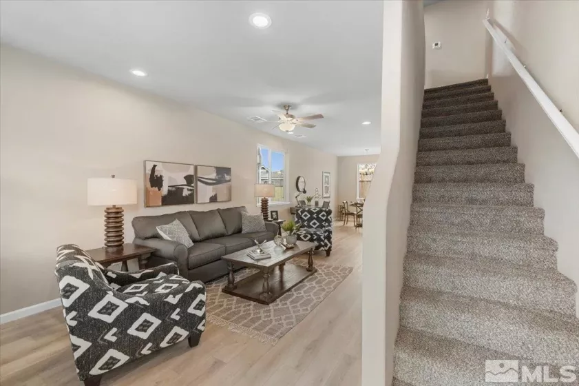 1164 Arrastra, Reno, Nevada 89512, 4 Bedrooms Bedrooms, ,3 BathroomsBathrooms,Residential,Residential,Arrastra,250006224