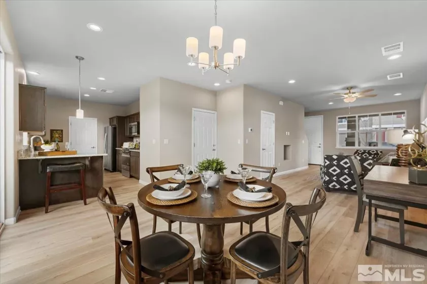 1164 Arrastra, Reno, Nevada 89512, 4 Bedrooms Bedrooms, ,3 BathroomsBathrooms,Residential,Residential,Arrastra,250006224