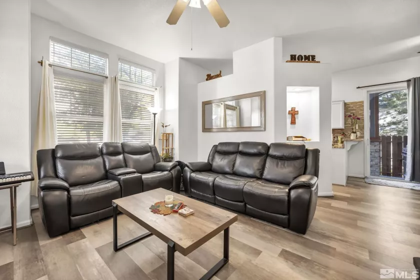 3498 Mashie, Sparks, Nevada 89431, 3 Bedrooms Bedrooms, ,3 BathroomsBathrooms,Residential,Residential,Mashie,250006225