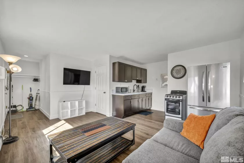 3430 Gwynelle, Sparks, Nevada 89431, 4 Bedrooms Bedrooms, ,3 BathroomsBathrooms,Residential,Residential,Gwynelle,250006229