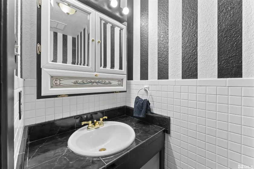 124 Smithridge, Reno, Nevada 89502, 2 Bedrooms Bedrooms, ,2 BathroomsBathrooms,Residential,Residential,Smithridge,250006231
