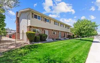 124 Smithridge, Reno, Nevada 89502, 2 Bedrooms Bedrooms, ,2 BathroomsBathrooms,Residential,Residential,Smithridge,250006231