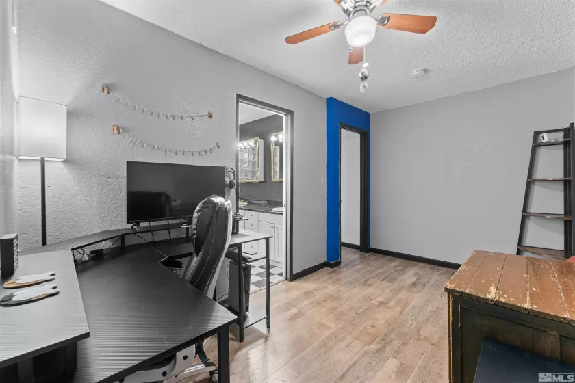 124 Smithridge, Reno, Nevada 89502, 2 Bedrooms Bedrooms, ,2 BathroomsBathrooms,Residential,Residential,Smithridge,250006231