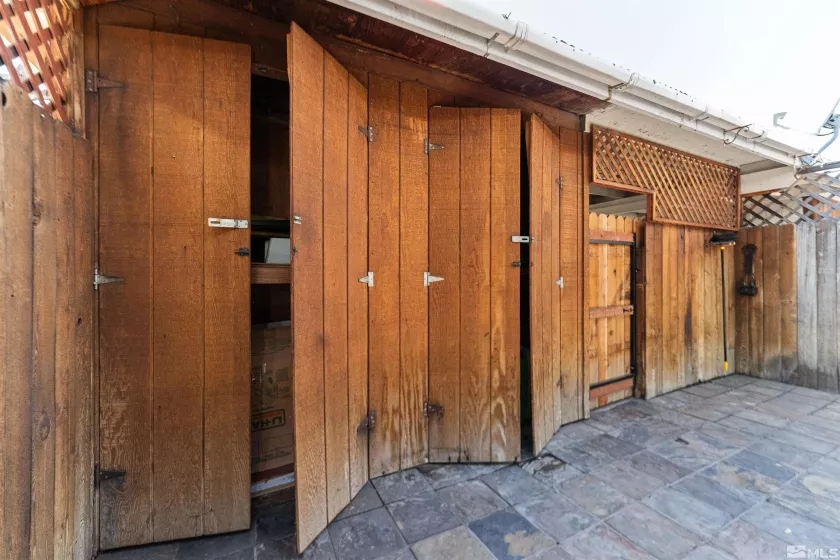 124 Smithridge, Reno, Nevada 89502, 2 Bedrooms Bedrooms, ,2 BathroomsBathrooms,Residential,Residential,Smithridge,250006231