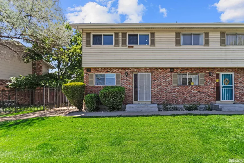124 Smithridge, Reno, Nevada 89502, 2 Bedrooms Bedrooms, ,2 BathroomsBathrooms,Residential,Residential,Smithridge,250006231