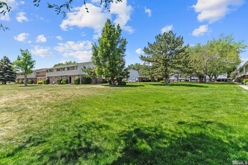 124 Smithridge, Reno, Nevada 89502, 2 Bedrooms Bedrooms, ,2 BathroomsBathrooms,Residential,Residential,Smithridge,250006231