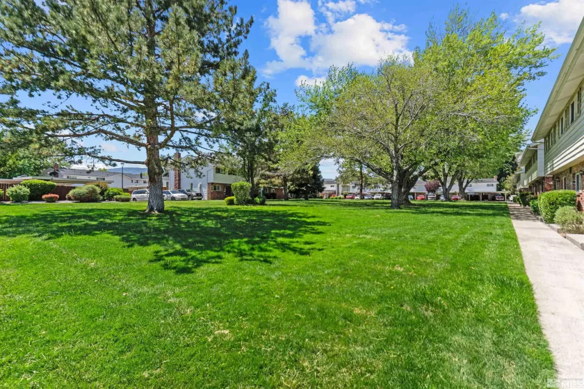 124 Smithridge, Reno, Nevada 89502, 2 Bedrooms Bedrooms, ,2 BathroomsBathrooms,Residential,Residential,Smithridge,250006231
