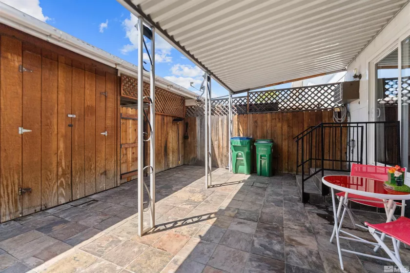 124 Smithridge, Reno, Nevada 89502, 2 Bedrooms Bedrooms, ,2 BathroomsBathrooms,Residential,Residential,Smithridge,250006231