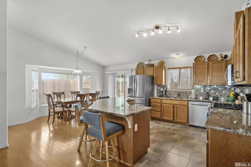 1018 Ringneck, Sparks, Nevada 89441, 3 Bedrooms Bedrooms, ,2 BathroomsBathrooms,Residential,Residential,Ringneck,250004120