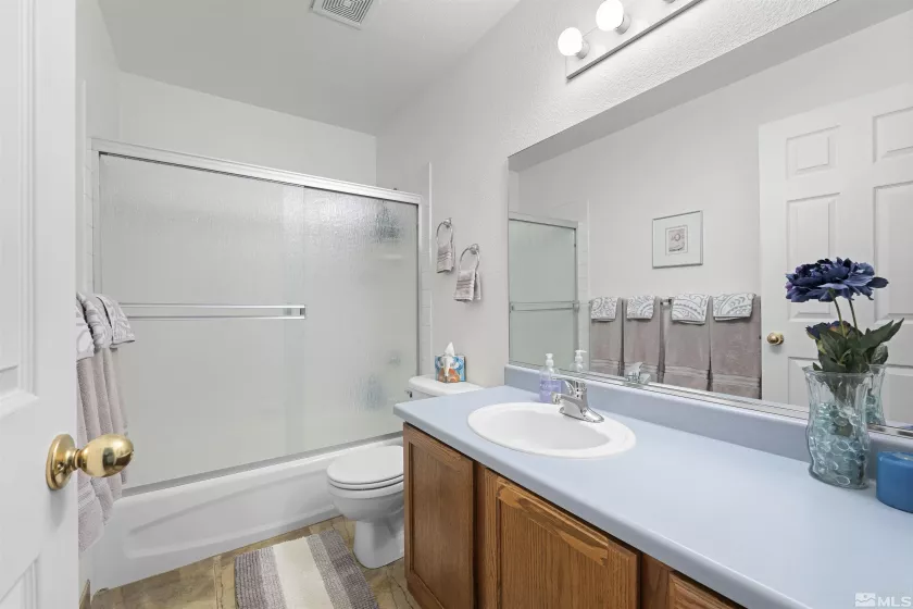 1018 Ringneck, Sparks, Nevada 89441, 3 Bedrooms Bedrooms, ,2 BathroomsBathrooms,Residential,Residential,Ringneck,250004120