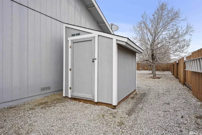 1018 Ringneck, Sparks, Nevada 89441, 3 Bedrooms Bedrooms, ,2 BathroomsBathrooms,Residential,Residential,Ringneck,250004120