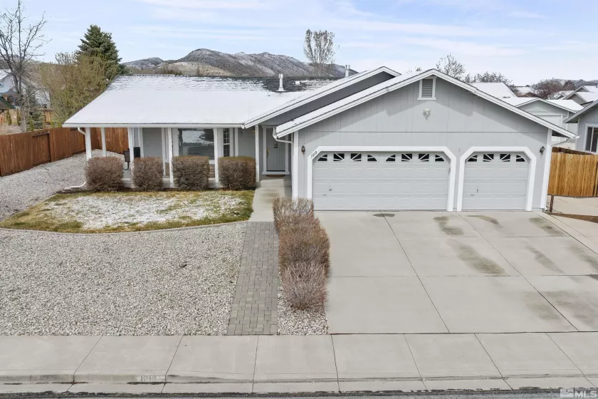 1018 Ringneck, Sparks, Nevada 89441, 3 Bedrooms Bedrooms, ,2 BathroomsBathrooms,Residential,Residential,Ringneck,250004120