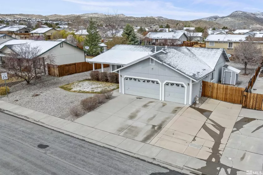 1018 Ringneck, Sparks, Nevada 89441, 3 Bedrooms Bedrooms, ,2 BathroomsBathrooms,Residential,Residential,Ringneck,250004120