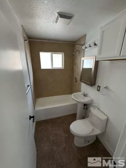 114 Harrison, Hawthorne, Nevada 89415, 3 Bedrooms Bedrooms, ,2 BathroomsBathrooms,Residential,Residential,Harrison,250006237