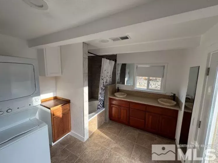 114 Harrison, Hawthorne, Nevada 89415, 3 Bedrooms Bedrooms, ,2 BathroomsBathrooms,Residential,Residential,Harrison,250006237