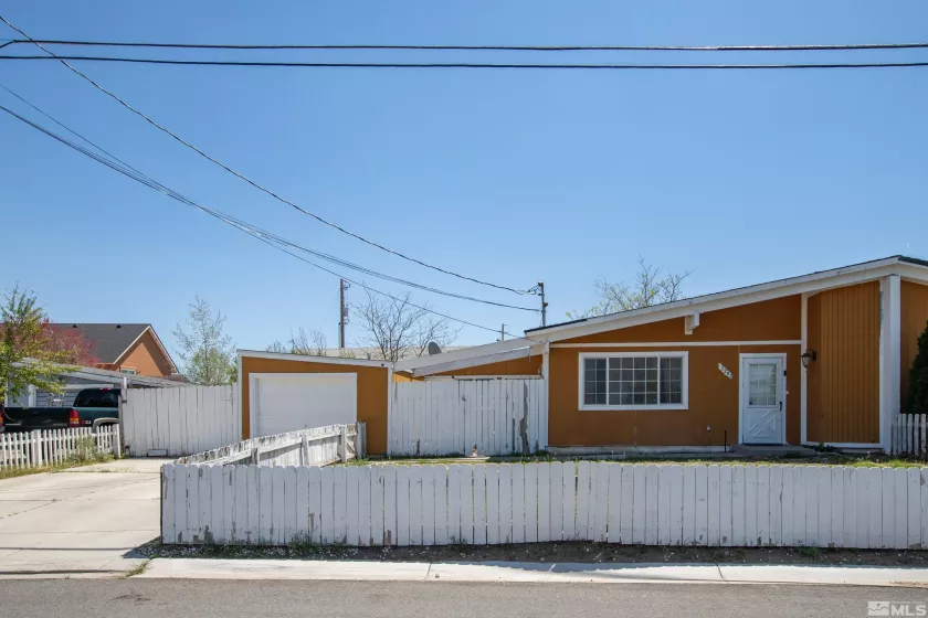 13292 Mount Whitney, Reno, Nevada 89506, 3 Bedrooms Bedrooms, ,1 BathroomBathrooms,Residential,Residential,Mount Whitney,250006239