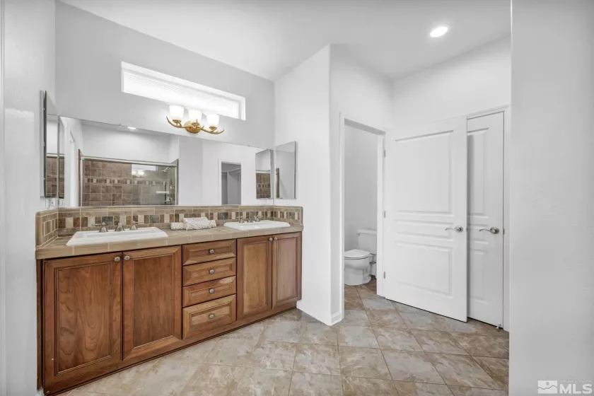 1905 Evergreen Ridge, Reno, Nevada 89523, 2 Bedrooms Bedrooms, ,2 BathroomsBathrooms,Residential,Residential,Evergreen Ridge,250003886