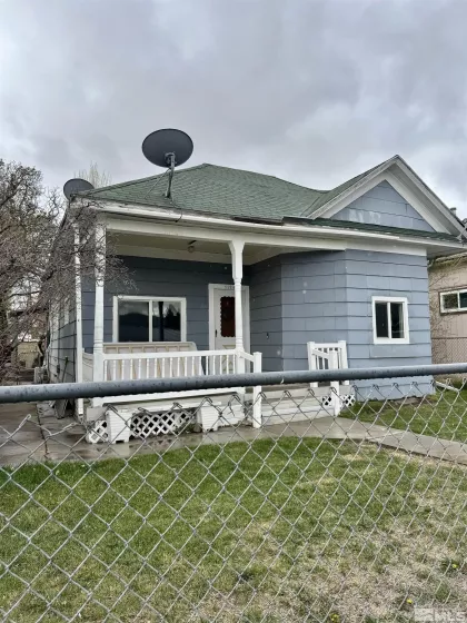 1124 Avenue H, Ely, Nevada 89301, 3 Bedrooms Bedrooms, ,1 BathroomBathrooms,Residential,Residential,Avenue H,250006242