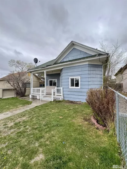 1124 Avenue H, Ely, Nevada 89301, 3 Bedrooms Bedrooms, ,1 BathroomBathrooms,Residential,Residential,Avenue H,250006242