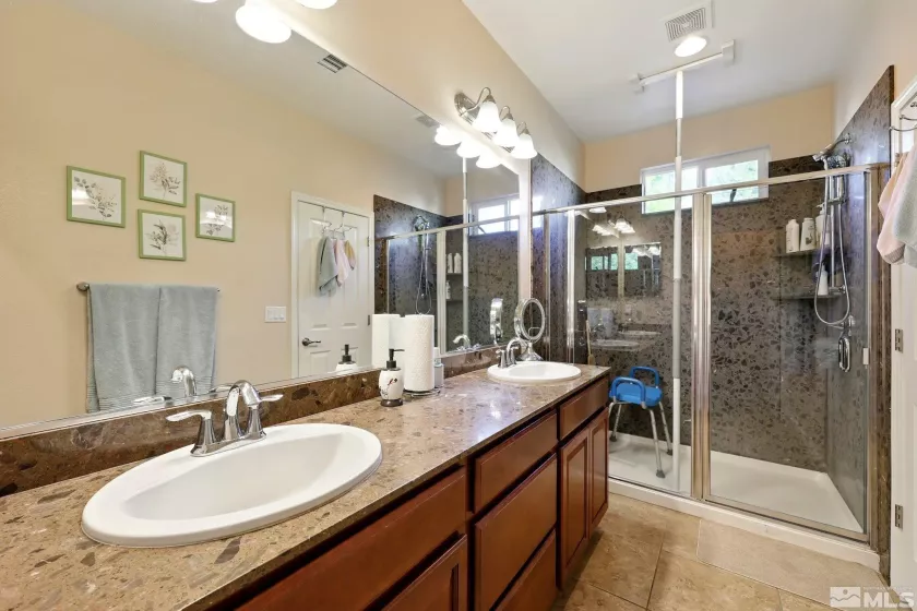 2265 Grosvenor Park, Reno, Nevada 89509, 3 Bedrooms Bedrooms, ,3 BathroomsBathrooms,Residential,Residential,Grosvenor Park,250006241