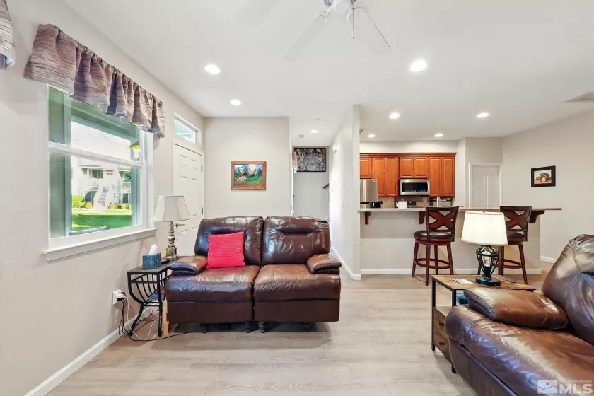 2265 Grosvenor Park, Reno, Nevada 89509, 3 Bedrooms Bedrooms, ,3 BathroomsBathrooms,Residential,Residential,Grosvenor Park,250006241