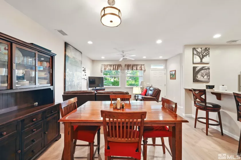 2265 Grosvenor Park, Reno, Nevada 89509, 3 Bedrooms Bedrooms, ,3 BathroomsBathrooms,Residential,Residential,Grosvenor Park,250006241