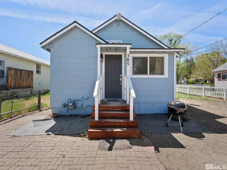 305 Roop, Carson City, Nevada 89701, 2 Bedrooms Bedrooms, ,1 BathroomBathrooms,Residential,Residential,Roop,250006245