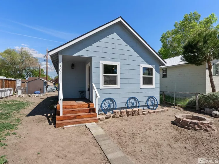 305 Roop, Carson City, Nevada 89701, 2 Bedrooms Bedrooms, ,1 BathroomBathrooms,Residential,Residential,Roop,250006245