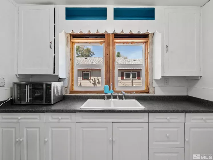 305 Roop, Carson City, Nevada 89701, 2 Bedrooms Bedrooms, ,1 BathroomBathrooms,Residential,Residential,Roop,250006245
