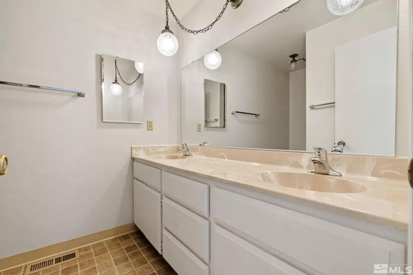 102 Lake, Stateline, Nevada 89449, 3 Bedrooms Bedrooms, ,3 BathroomsBathrooms,Residential,Residential,Lake,250006251