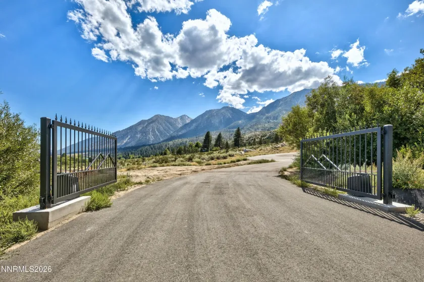 164 Mott Creek, Gardnerville, Nevada 89460, 7 Bedrooms Bedrooms, ,8 BathroomsBathrooms,Residential,Residential,Mott Creek,250006254
