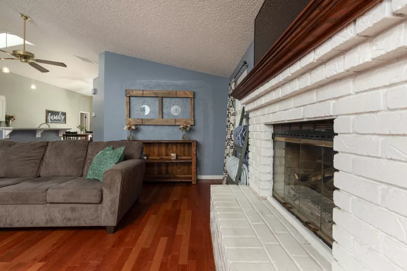 1357 Victoria, Gardnerville, Nevada 89460, 3 Bedrooms Bedrooms, ,2 BathroomsBathrooms,Residential,Residential,Victoria,250006256