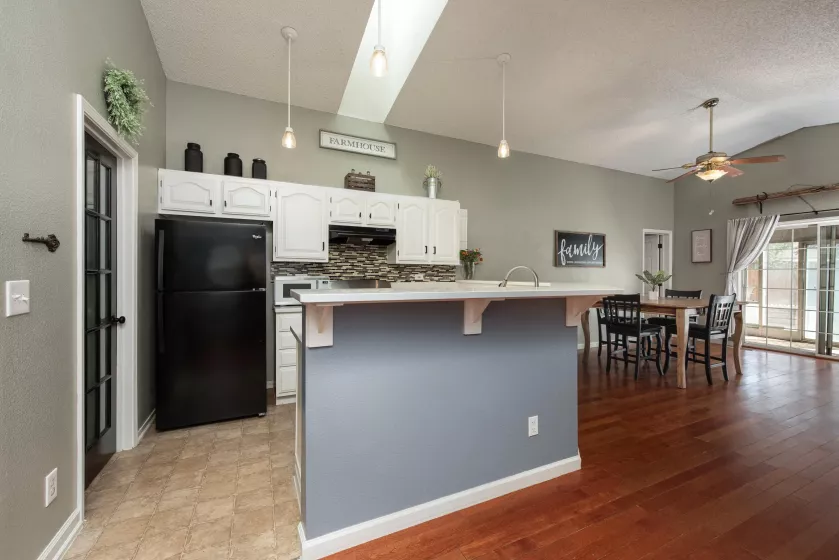 1357 Victoria, Gardnerville, Nevada 89460, 3 Bedrooms Bedrooms, ,2 BathroomsBathrooms,Residential,Residential,Victoria,250006256