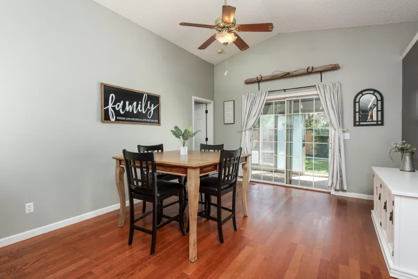 1357 Victoria, Gardnerville, Nevada 89460, 3 Bedrooms Bedrooms, ,2 BathroomsBathrooms,Residential,Residential,Victoria,250006256