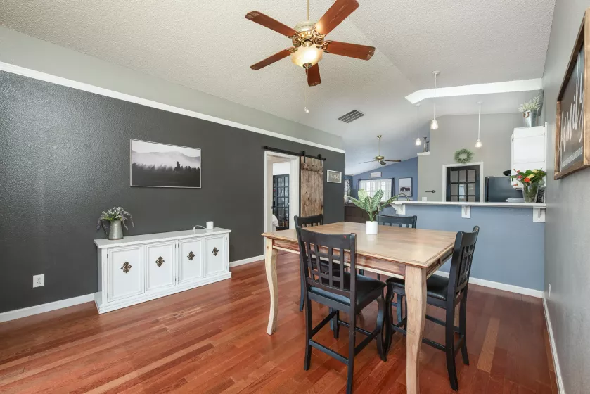 1357 Victoria, Gardnerville, Nevada 89460, 3 Bedrooms Bedrooms, ,2 BathroomsBathrooms,Residential,Residential,Victoria,250006256
