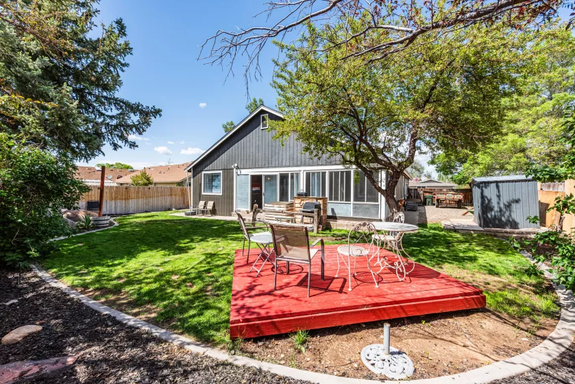 1357 Victoria, Gardnerville, Nevada 89460, 3 Bedrooms Bedrooms, ,2 BathroomsBathrooms,Residential,Residential,Victoria,250006256