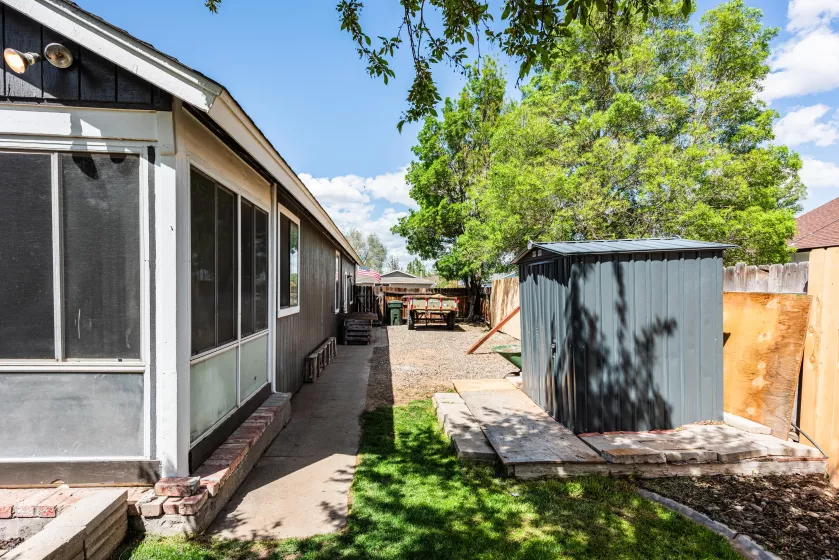 1357 Victoria, Gardnerville, Nevada 89460, 3 Bedrooms Bedrooms, ,2 BathroomsBathrooms,Residential,Residential,Victoria,250006256