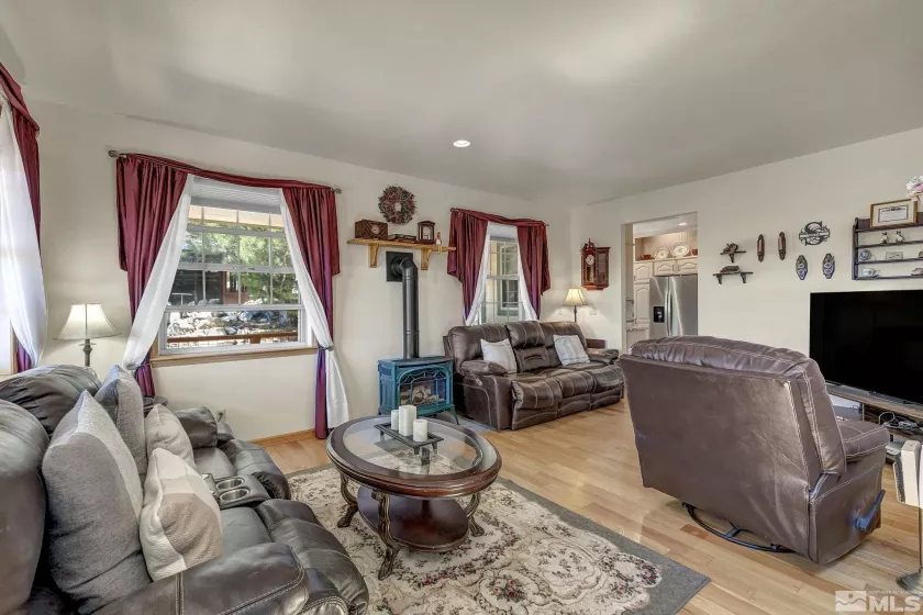 155 Diamond, Markleeville, California 96120, 4 Bedrooms Bedrooms, ,4 BathroomsBathrooms,Residential,Residential,Diamond,250006257
