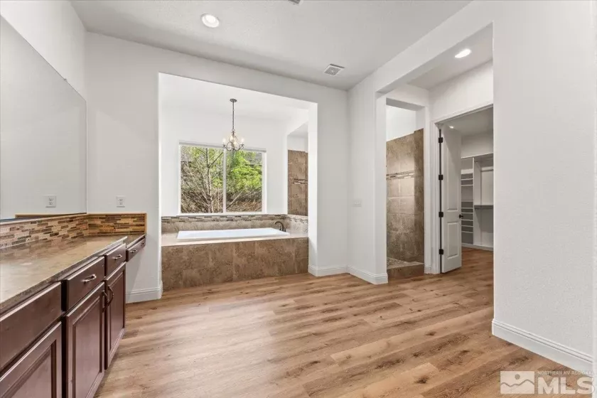 9835 Firefoot, Reno, Nevada 89521, 5 Bedrooms Bedrooms, ,5 BathroomsBathrooms,Residential,Residential,Firefoot,250006260