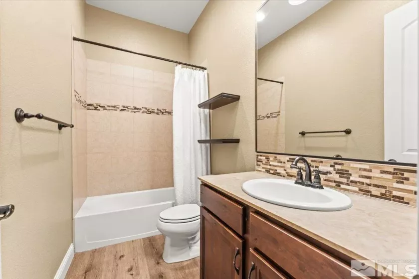 9835 Firefoot, Reno, Nevada 89521, 5 Bedrooms Bedrooms, ,5 BathroomsBathrooms,Residential,Residential,Firefoot,250006260