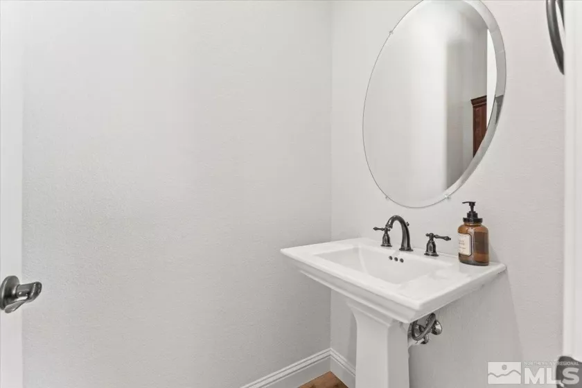 9835 Firefoot, Reno, Nevada 89521, 5 Bedrooms Bedrooms, ,5 BathroomsBathrooms,Residential,Residential,Firefoot,250006260